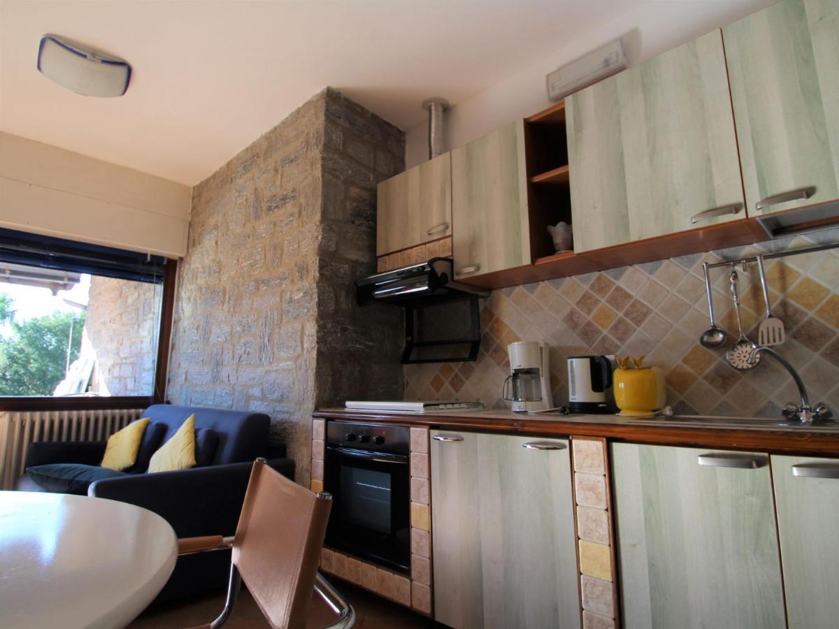 Apartment Residenza Agrifoglio-17 By Interhome Luino Eksteriør billede